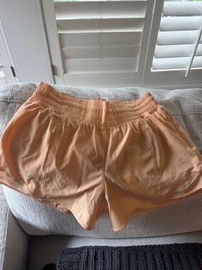 Lululemon mango hotty hot shorts